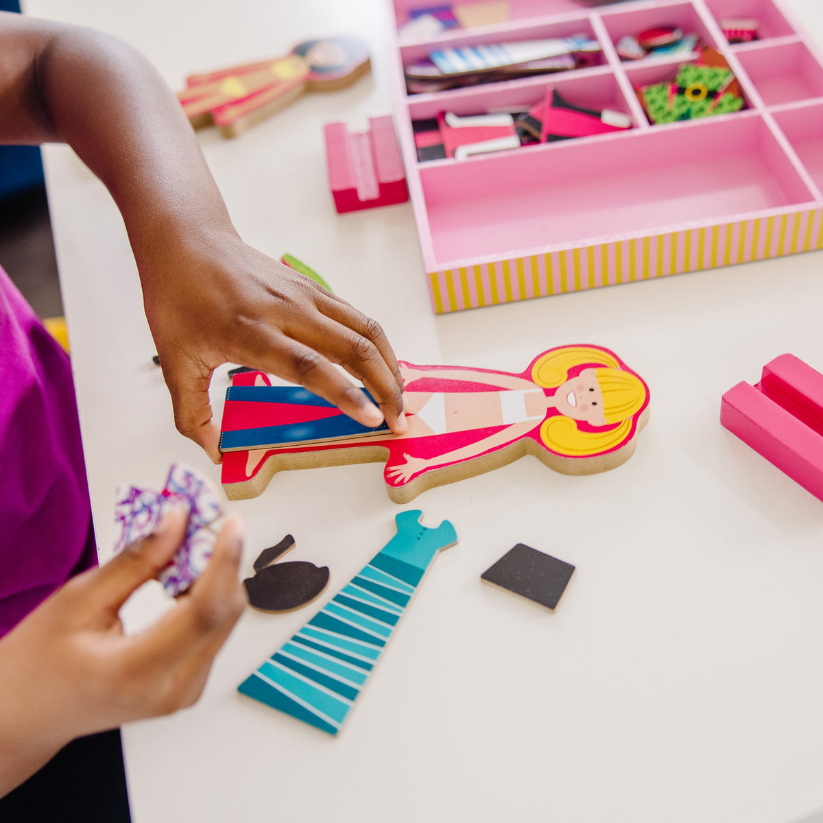 Melissa and Doug Abby Emma Magnetic Pretend Play
