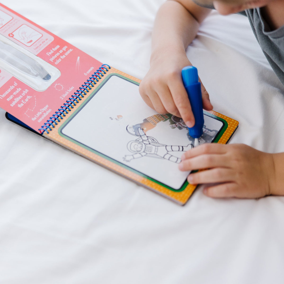 Melissa and Doug Water Wow Space Water-Reveal Pad On the Go Travel Activity