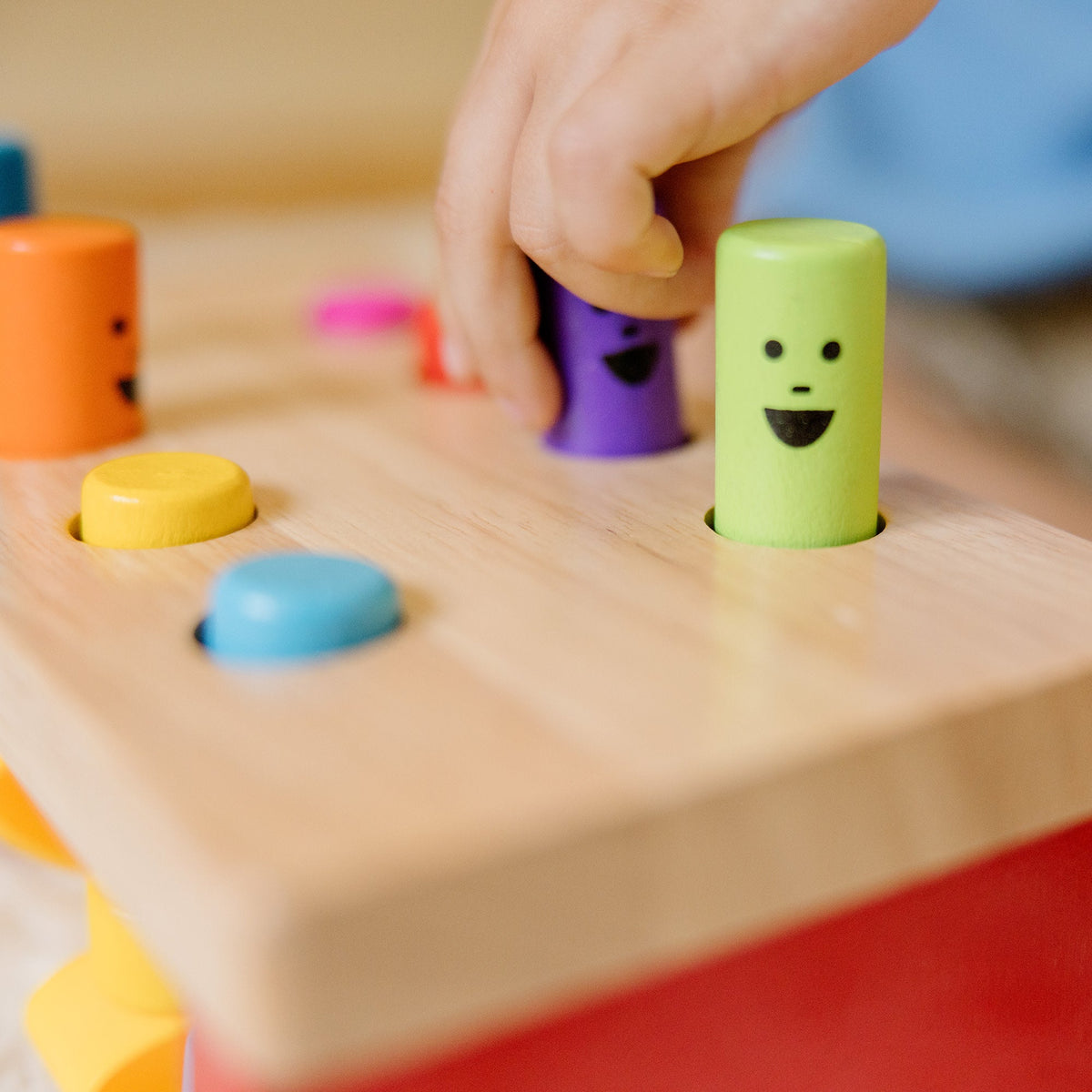 Melissa and Doug Deluxe Pounding Bench